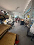 职工街海鲜店70多平地暖1.2万
