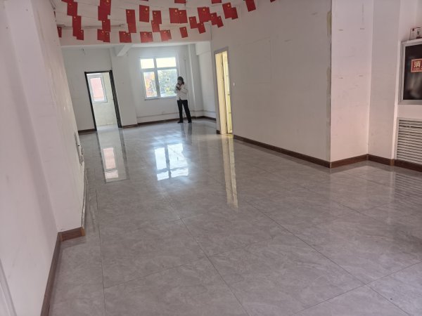 单山路（城南温馨家园）门市房低价出租