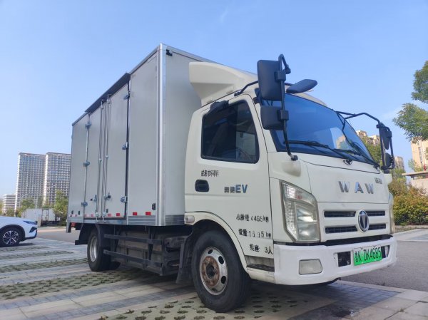 2022年新能源4米2宽体厢货