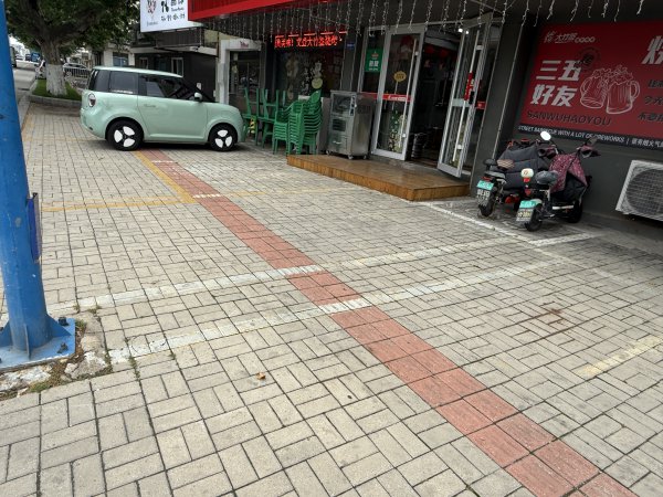 市里营业中烧烤转让 市里营业中烧烤转让
