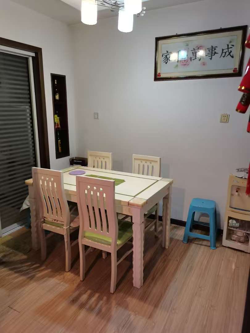 环岛花园小区精装房出租