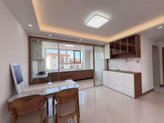 河汉街河景房三楼122平三室33.8万
