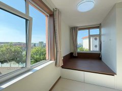 河汉街河景房三楼122平三室33.8万