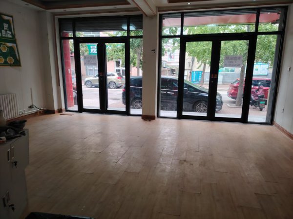 威海文登利群西初家园街1-3层临街商铺对外出租