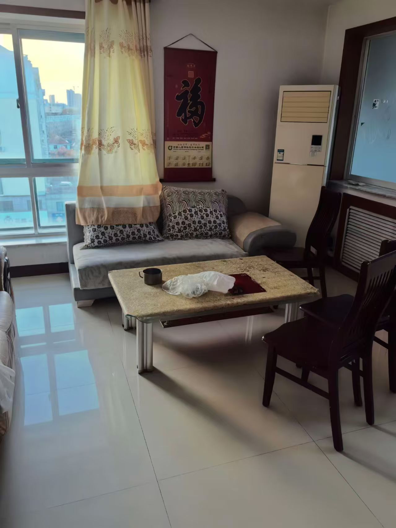 二中附近三楼，三室一厅，配套齐全，月租900