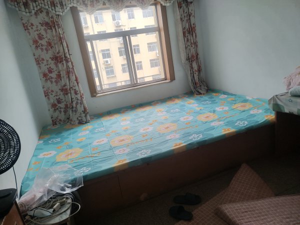 中心医院家属院吉房出租