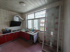 苏家东街一楼81.25平3室24.8万