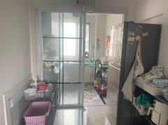 润泰居民小区 114平三室精装25万
