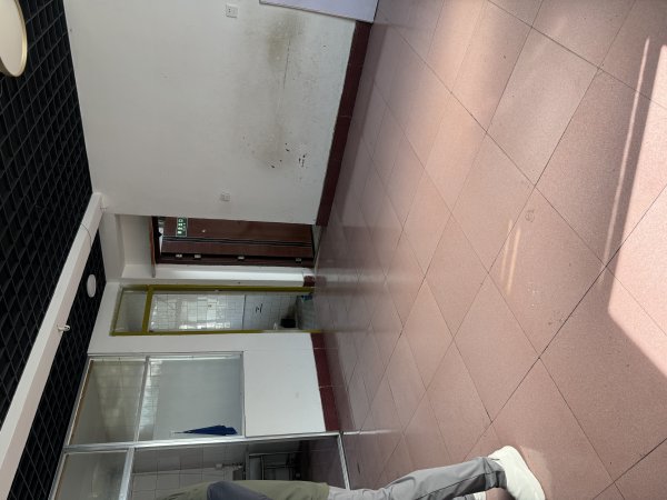 永安街武装部旁2楼出租