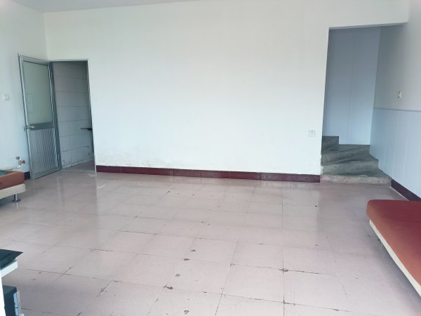 自家吉房出租 秀山路151-2 楼上楼下80平方左右