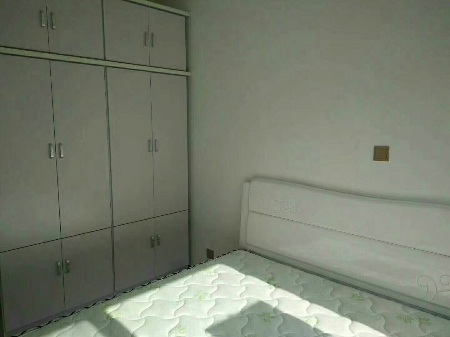 文登汽车站南小户型房屋出租