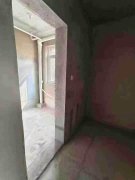 泰和嘉苑9楼150平三室两卫69.8万