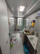环岛小区住人一楼146.31平三室两卫53.8万