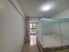 @46.8万，弘盛现代城，一楼带院!