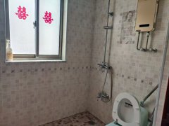 御临华府一梯两户12楼东边户三室两卫精装修75.8万